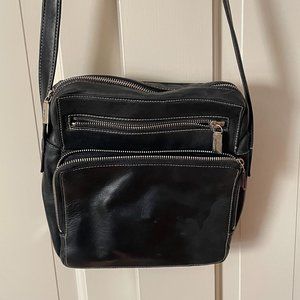 Perlina leather crossbody multicompartment leather bag